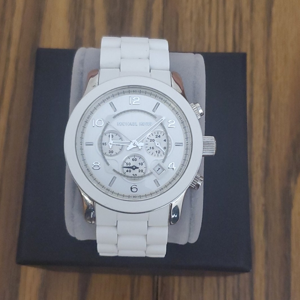 Michael Kors 46mm